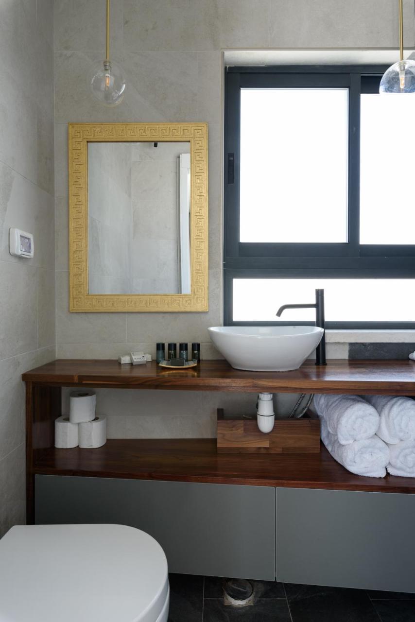 The Roof - By Sea Land Suites Tel-Aviv Extérieur photo