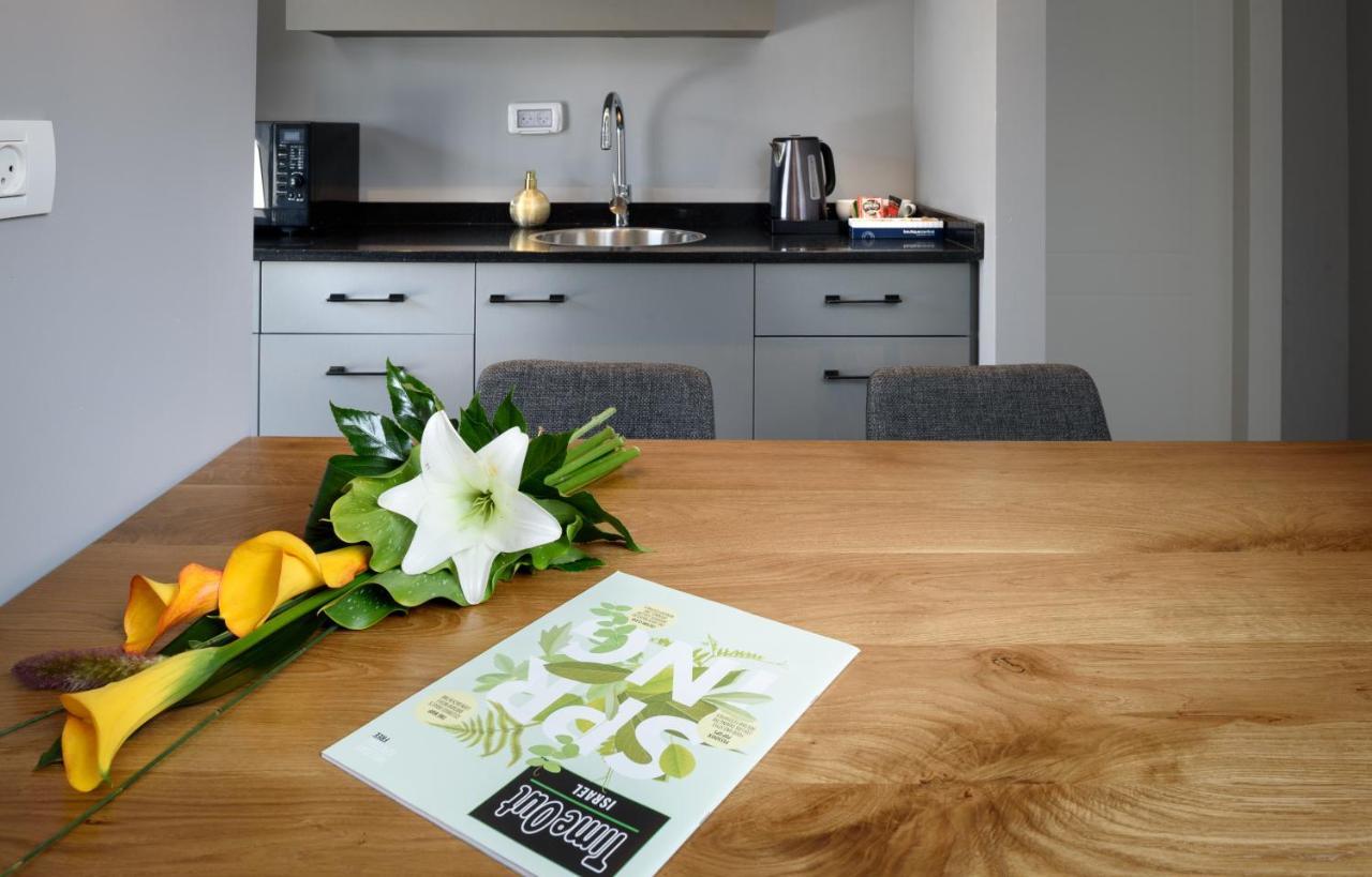 The Roof - By Sea Land Suites Tel-Aviv Extérieur photo