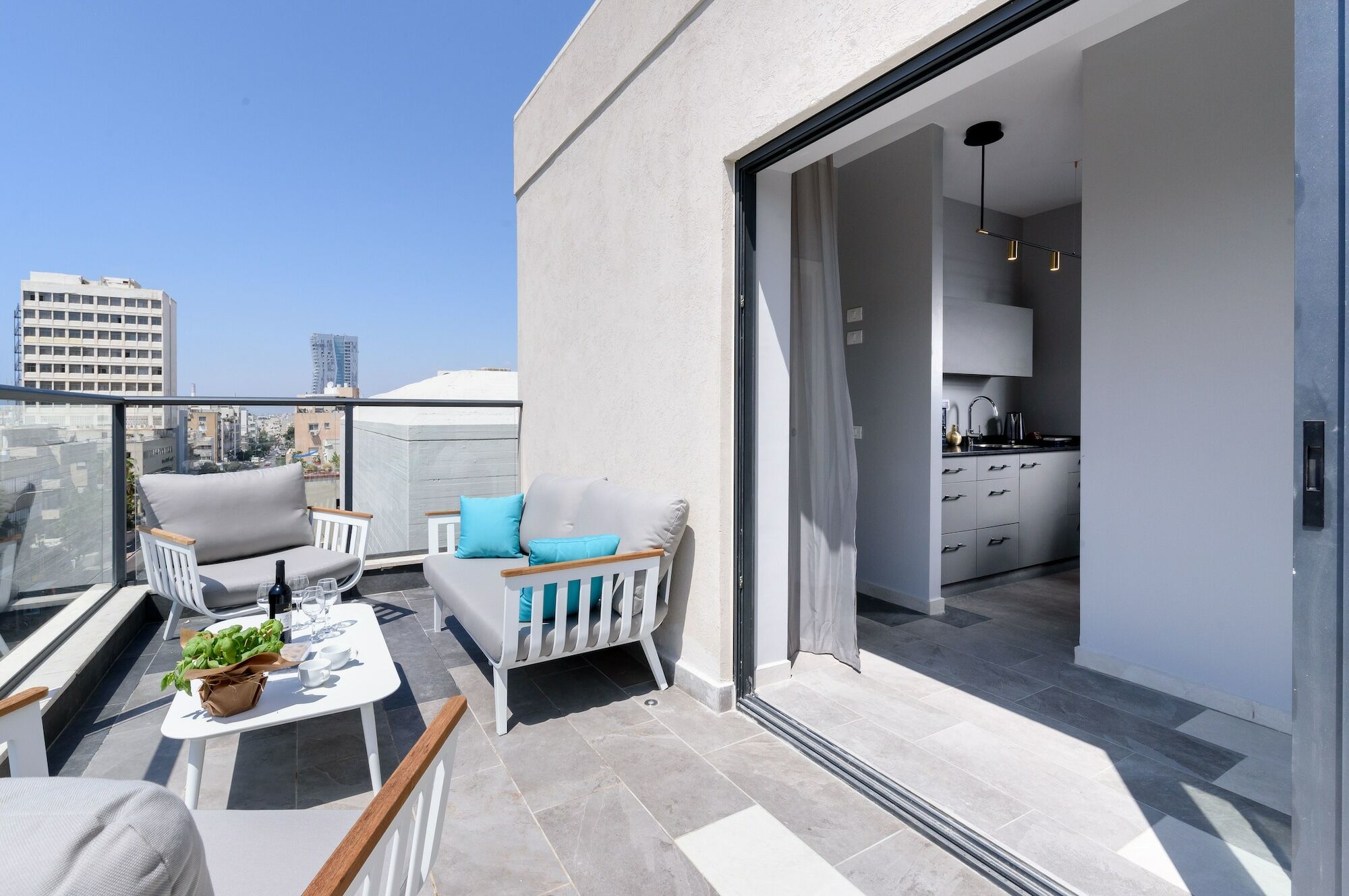 The Roof - By Sea Land Suites Tel-Aviv Extérieur photo
